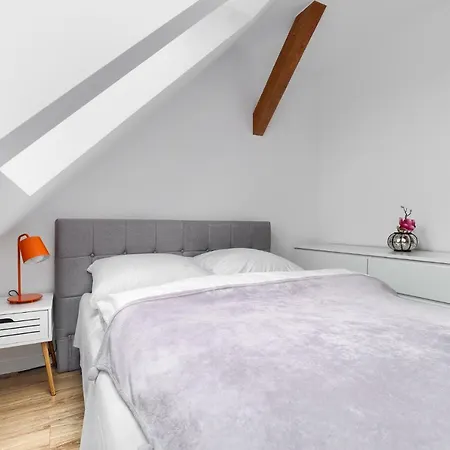 Apartment 333 - No.1 *